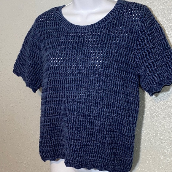 🆕 GAP Navy Blue Open-Knit Short Sleeve Sweater Top with Scalloped Hem– Size S - Picture 3 of 10